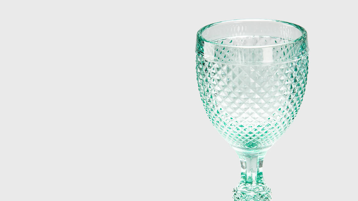 Фужер для вина Cavaliere Green II Van Verre зеленый, стеклянный — детальный вид сверху